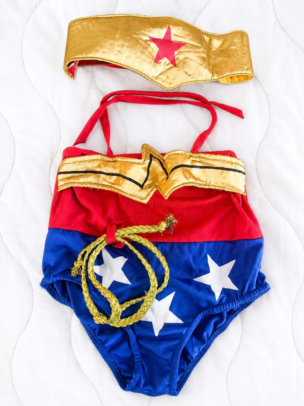 Rubie’s Wonder Woman Classic Costume DC Comics Kids Tiara Lasso 3 Piece